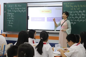 Công nghệ trở thành không gian làm việc và giảng dạy của giáo viên.