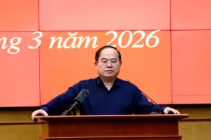 Ông Quản Minh Cường, Bí thư Tỉnh ủy Quảng Ninh phát biểu tại hội nghị. 