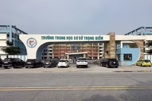 Trường THCS Trọng Điểm, phường Hạ Long (Quảng Ninh).