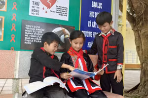 Học sinh Trường TH&THCS Đồng Văn, xã miền núi Hoành Mô.