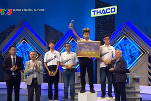 Lê Quang Duy Khoa giành vòng nguyệt quế trận thi quý Olympia.