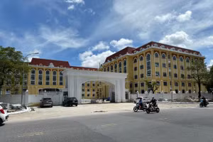 Quảng Ninh tập trung hoàn thành trường 200 tỷ đồng trước năm học mới