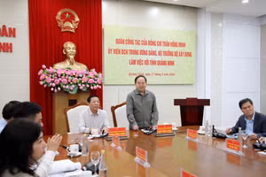 Ông Quản Minh Cường, Bí thư Tỉnh ủy Quảng Ninh phát biểu tại buổi làm việc.