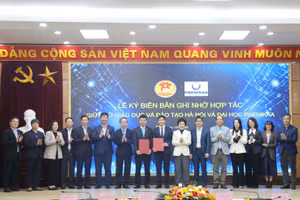 Lễ ký biên bản ghi nhớ hợp tác giữa Sở GD-ĐT Hà Nội và Đại học Phenikaa.
