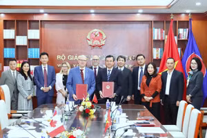 Hai bên ký kết thoả thuận hợp tác giáo dục đại học.