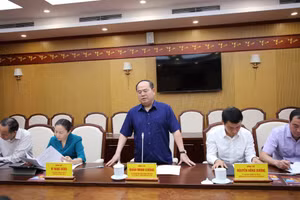 Ông Quản Minh Cường, Bí thư Tỉnh ủy Quảng Ninh phát biểu tại buổi làm việc.