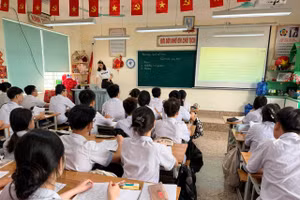 Một tiết học tiếng Anh của học sinh lớp 9, Trường THCS Lê Hồng Phong (Quảng Ninh).