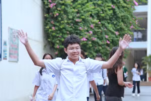 Thí sinh dự thi vào lớp 10 tại Hà Nội năm 2025.