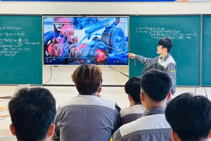 Một tiết học tại Trường Cao đẳng Việt - Hàn Quảng Ninh.