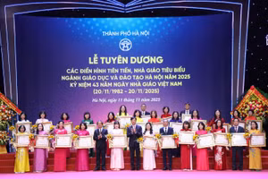 Thành phố Hà Nội tuyên dương các nhà giáo tiêu biểu năm 2025.