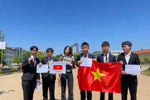Đội tuyển Việt Nam dự Olympic Vật lý Châu Âu năm 2025