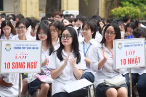 Học sinh Trường THPT chuyên Chu Văn An (Hà Nội).