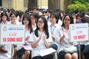 Học sinh Trường THPT chuyên Chu Văn An (Hà Nội).