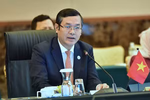 Thứ trưởng Nguyễn Văn Phúc điều hành phiên hai Đối thoại Chiến lược Giáo dục lần thứ 7 với chủ đề “Giáo dục xanh”.