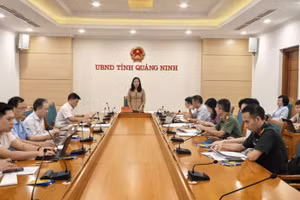 Quang cảnh cuộc họp.