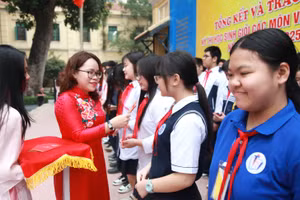 Phòng GD&ĐT quận Hoàn Kiếm động viên học sinh tham dự kỳ thi học sinh giỏi các môn văn hóa lớp 9 cấp THCS năm học 2024-2025.