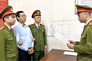 Ông Hoàng Anh Đức, nguyên Tổng Giám đốc Công ty CP xi măng Hạ Long bị bắt 