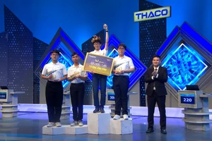 Phạm Lê Minh giành vòng nguyệt quế trận thi tuần.