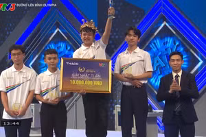 Lục Duy Mạnh đến từ Trường THPT Chợ Đồn, Bắc Kạn giành vòng nguyệt trận thi tuần Olympia với phong độ ấn tượng.