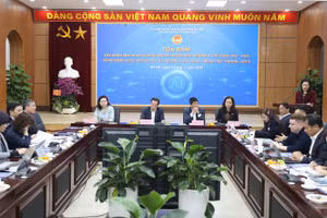 Quang cảnh tọa đàm.