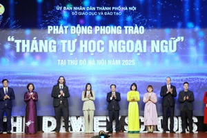 Hà Nội phát động phong trào Tháng tự học ngoại ngữ.