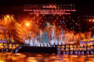 Tiết mục nghệ thuật tại chương trình Công bố giá trị toàn cầu Di sản Yên Tử - Vĩnh Nghiêm - Côn Sơn, Kiếp Bạc.