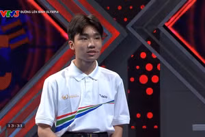 Nguyễn Minh Tiến, học sinh Trường THPT Quốc Oai, Hà Nội.