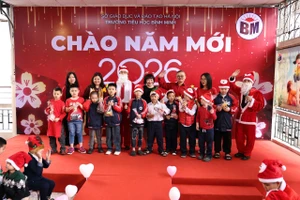 Chương trình chào năm mới ý nghĩa của thầy trò Trường Tiểu học Bình Minh.