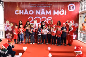 Chương trình chào năm mới ý nghĩa của thầy trò Trường Tiểu học Bình Minh.