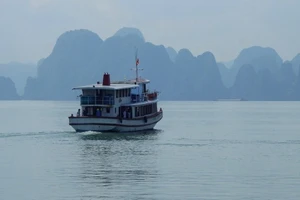Vịnh Hạ Long.