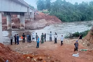 Khu vực suối nơi các thanh thiếu niên gặp nạn.