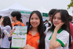 Sinh viên Trường Cao đẳng Dược Hà Nội.