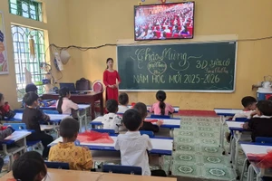 Giờ học của cô trò Trường PTDTBT TH&THCS Chế Cu Nha (xã Mù Căng Chải, tỉnh Lào Cai).
