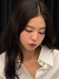 jennie.jpg