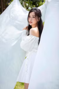 mai phương thúy 1.jpg