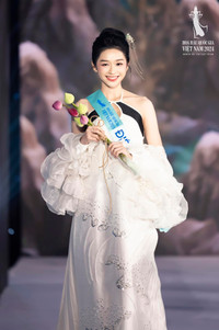 thao-trang-10-832-7351.jpg
