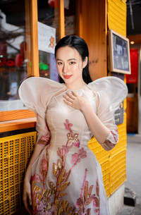 angela-phuong-trinh-14.jpg