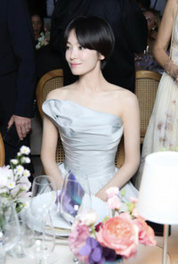 song-hye-kyo-3.png