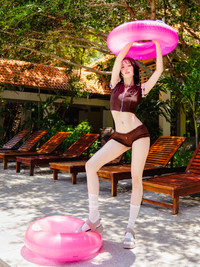 ngoc-trinh-10.jpg