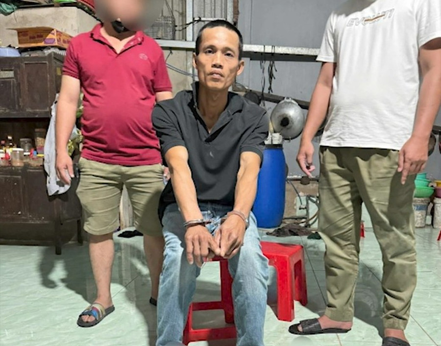 Nguyễn Thanh Hùng khi bị bắt. Ảnh: CACC.