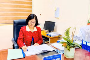 Nhà giáo Ưu tú Đào Thị Hồng Hạnh, Phó Hiệu trưởng Trường THCS Quang Trung (TP Thái Nguyên).