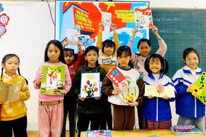 Tết nối gần trường học với đơn vị bộ đội miền xa