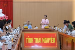 Thứ trưởng Nguyễn Thị Quyên Thanh kiểm tra công tác chuẩn bị Kỳ thi tốt nghiệp THPT tại Thái Nguyên