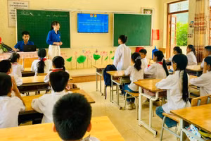 Học sinh trường TH&THCS Gia Lộc (xã Bằng Mạc, tỉnh Lạng Sơn) được học tập trong ngôi trường khang trang, đảm bảo.