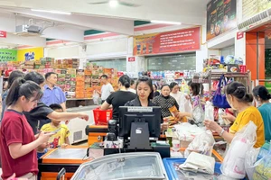 Khu vực dịch vụ tiếp tục là động lực tăng trưởng chính của kinh tế Cao Bằng