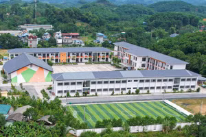 Trường THPT Tức Tranh (xã Vô Tranh, tỉnh Thái Nguyên) được đầu tư xây dựng khang trang, hiện đại.