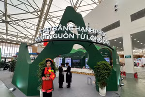 Không gian trưng bày của Cao Bằng tại Triển lãm có chủ đề “Cao Bằng hạnh phúc - Khơi nguồn từ lòng dân”.