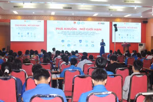 Quang cảnh chương trình.