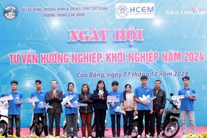 Ngày hội tư vấn hướng nghiệp, khởi nghiệp cho học sinh miền núi