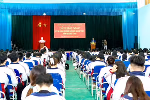 Quang cảnh Lễ khai mạc kỳ thi.